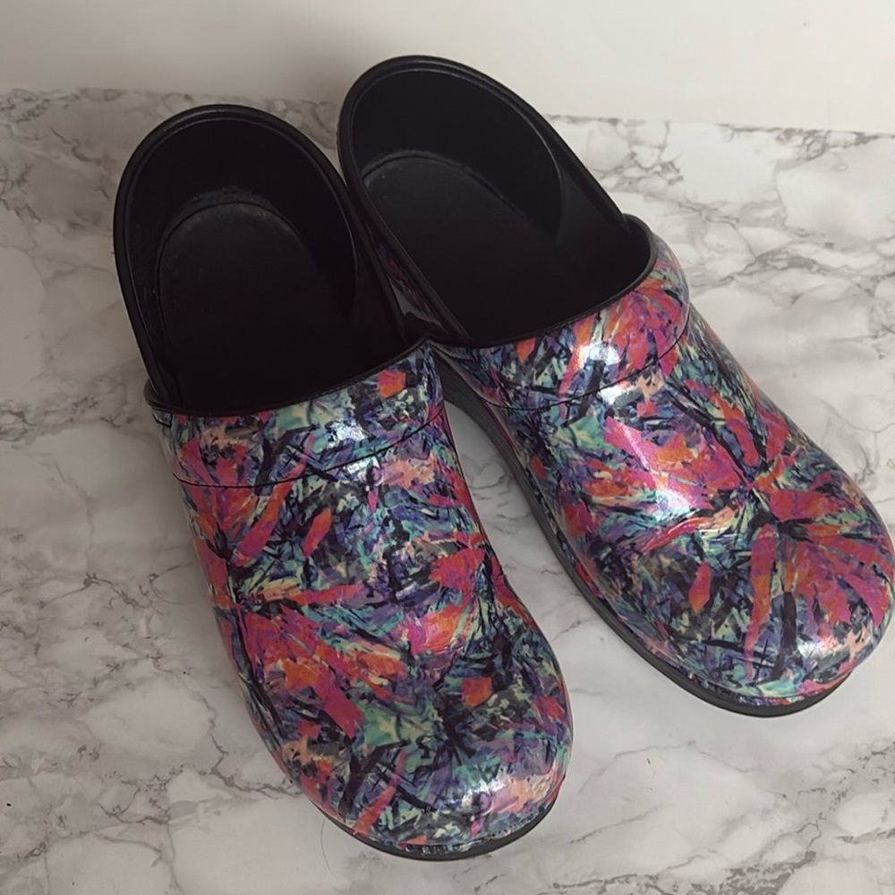 Danilo professional clog